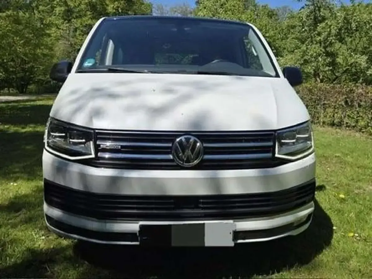 Gebraucht VW T6 Edition 204 PS (150 kW) 2016 Oryxweiß perlmutteffekt Van