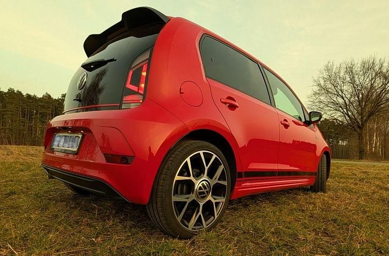 Gebraucht VW up! Beats 116 PS (85 kW) 2021 Rot Kleinwagen