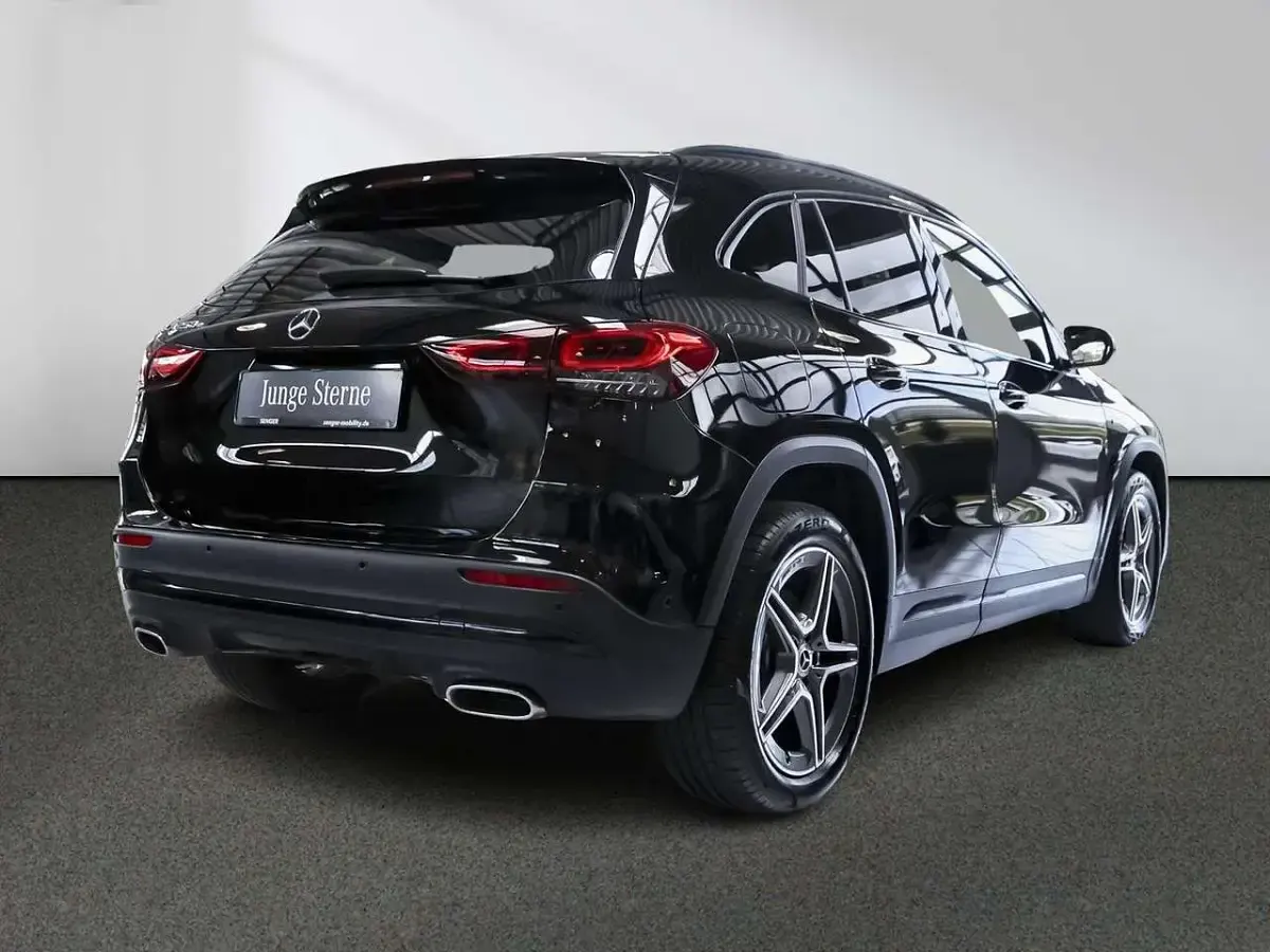 Gebraucht Mercedes GLA250 AMG 218 PS (160 kW) 2021 Nachtschwarz uni SUV