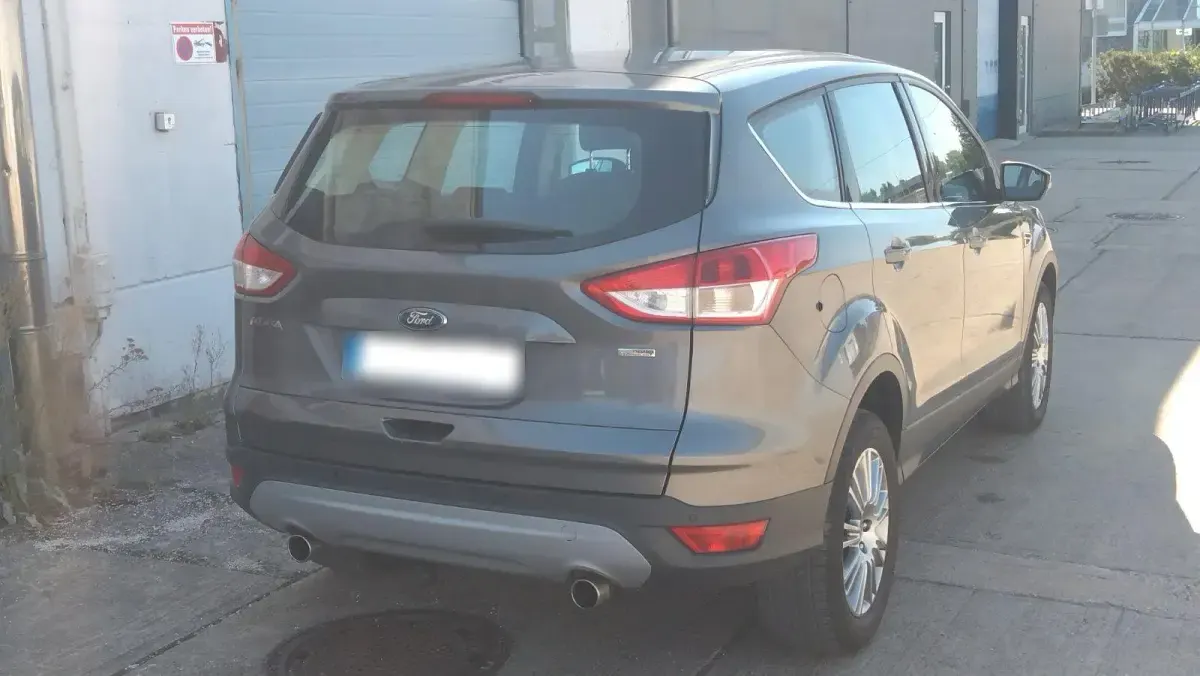Gebraucht Ford Kuga Titanium 150 PS (110 kW) 2013 Grau SUV