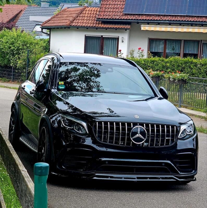 Schwarz Gebraucht 2019 Mercedes GLC63 AMG AMG SUV | 62.999 € (Fairer Preis) - Bild 1/4