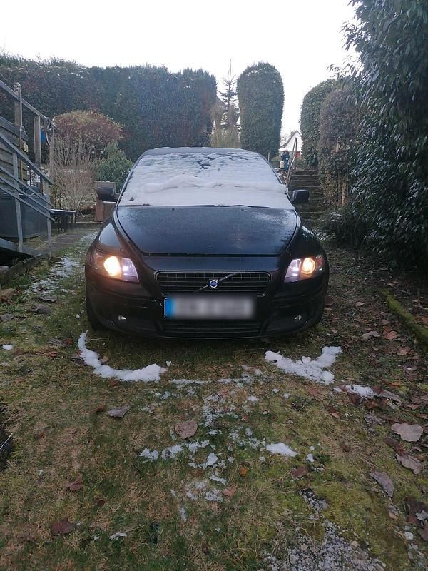 Schwarz Gebraucht 2004 Volvo S40 Limousine | 1.750 € (Superpreis) - Bild 1/4