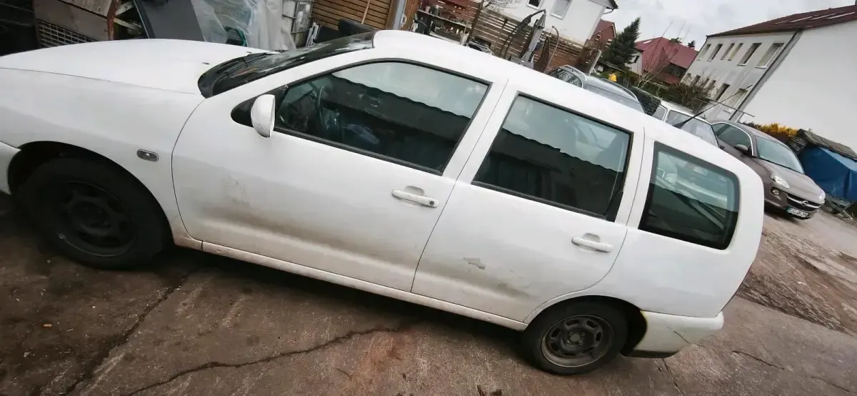 Używany VW Polo 60 KM (44 kW) 2001 Biały Kombi