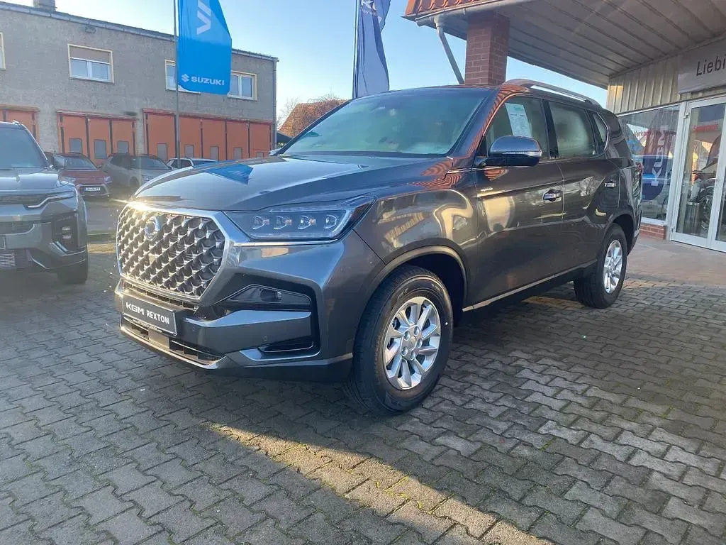 Neu KGM Rexton 203 PS (149 kW) 2026 Grau SUV