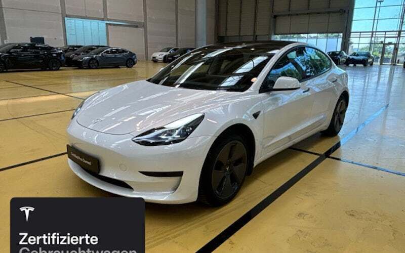 Weiß Gebraucht 2021 Tesla Model 3 Limousine | 27.400 € (Fairer Preis) - Bild 1/4