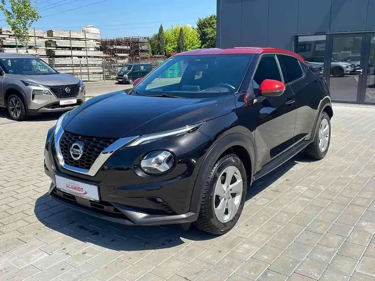 Gebraucht Nissan Juke N-Connecta 117 PS (86 kW) 2021 Black/fuji sunset red SUV