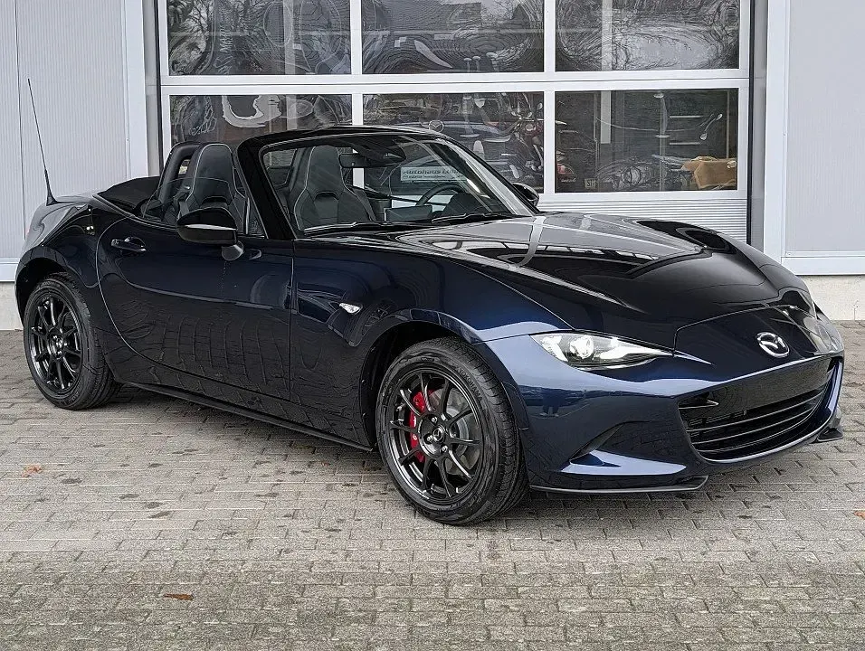 Neu Mazda MX5 Homura-Line 132 PS (97 kW) 2025 Deep crystal blue Cabrio