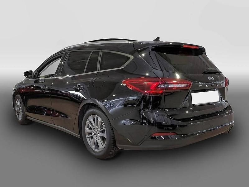 Gebraucht Ford Focus Titanium 116 PS (85 kW) 2025 Schwarz Kombi