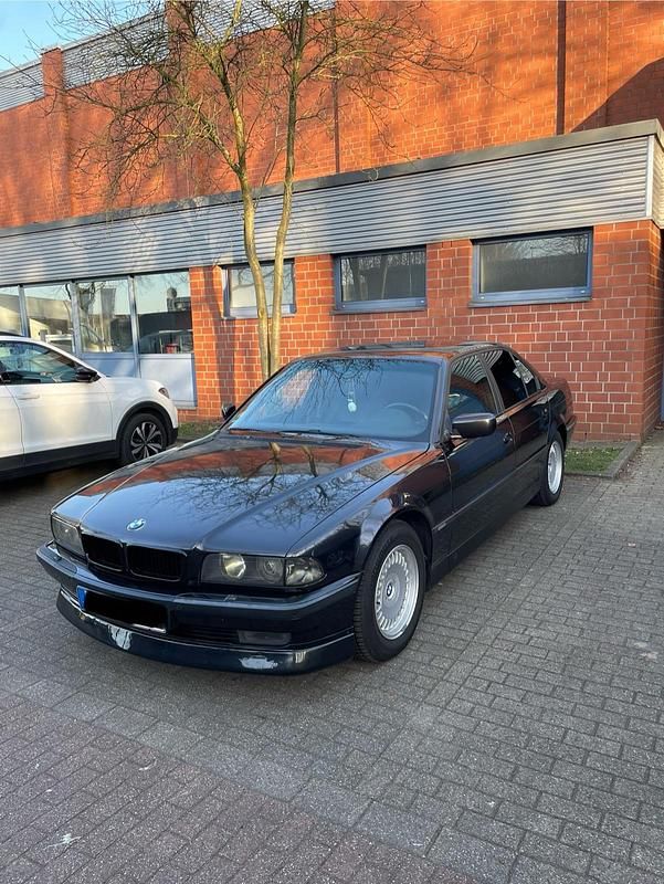 Gebraucht BMW 728 193 PS (141 kW) 1998 Schwarz Limousine