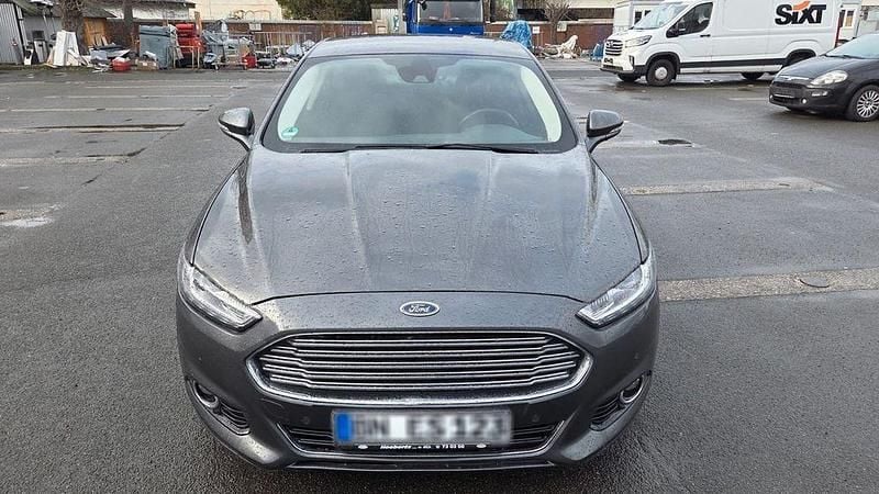 Gebraucht Ford Mondeo Titanium 241 PS (177 kW) 2016 Grau Limousine