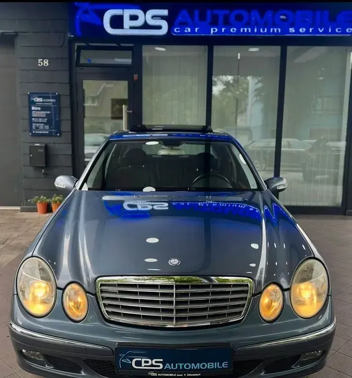 Gebraucht Mercedes E280 Elegance 177 PS (130 kW) 2004 Blau Limousine