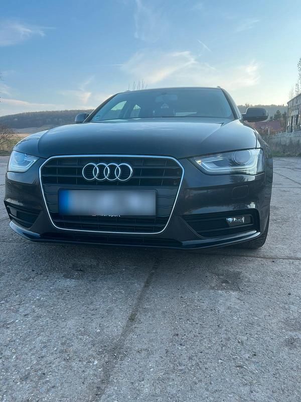 Gebraucht Audi A4 Ambiente 170 PS (125 kW) 2013 Grau Kombi
