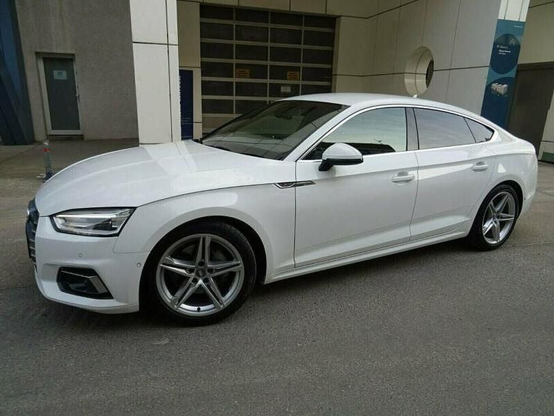 Gebraucht Audi A5 S-Line 190 PS (139 kW) 2019 Weiß (ibis white (weiß)) Coupé