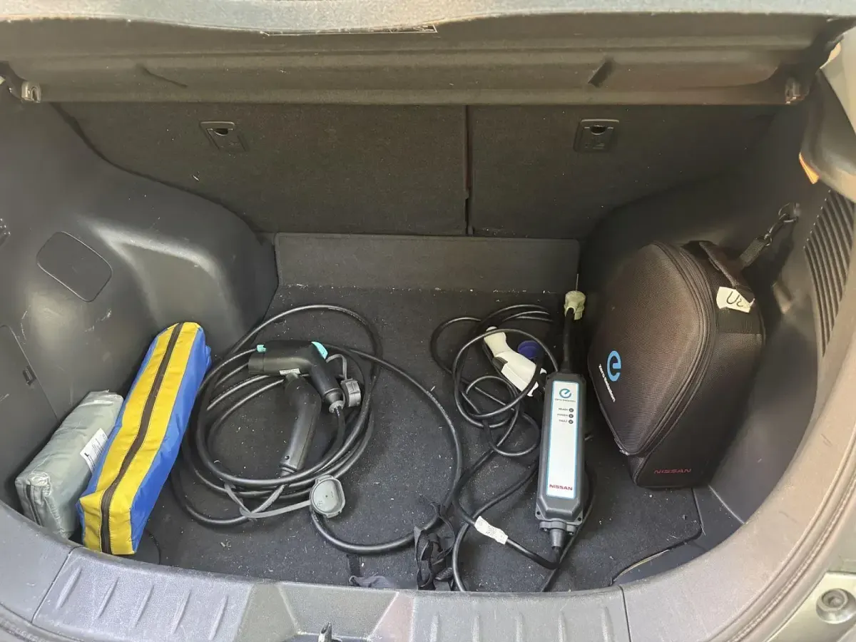 Gebraucht Nissan Leaf Acenta 80 kW (109 PS) 2017 Grau Kleinwagen