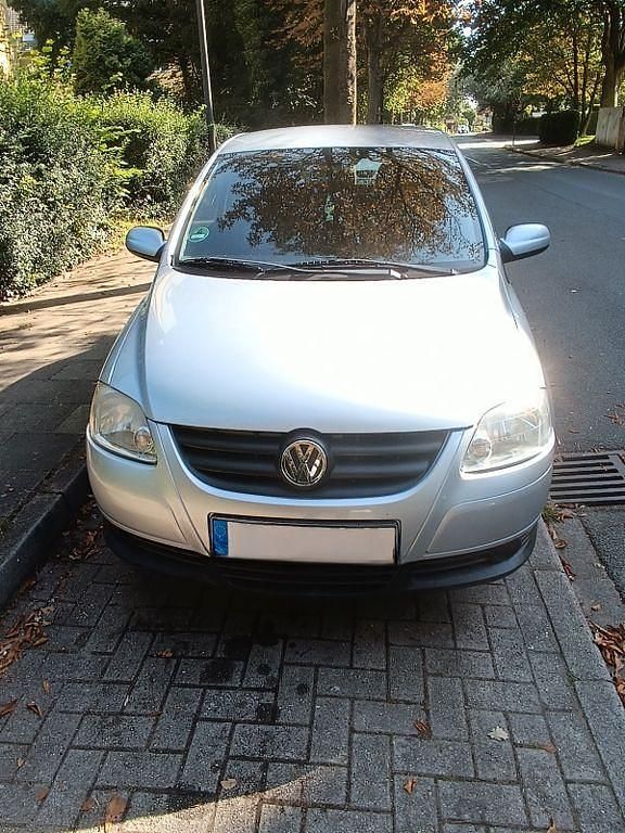 Silber Gebraucht 2006 VW Fox Kleinwagen | 1.400 € (Fairer Preis) - Bild 1/4