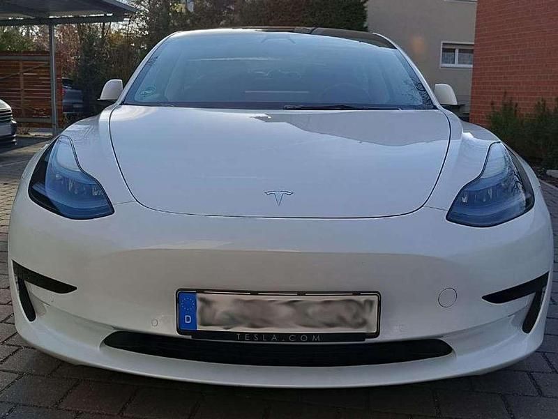 Gebraucht Tesla Model 3 Standard Range Plus 239 kW (325 PS) 2021 Weiß Limousine
