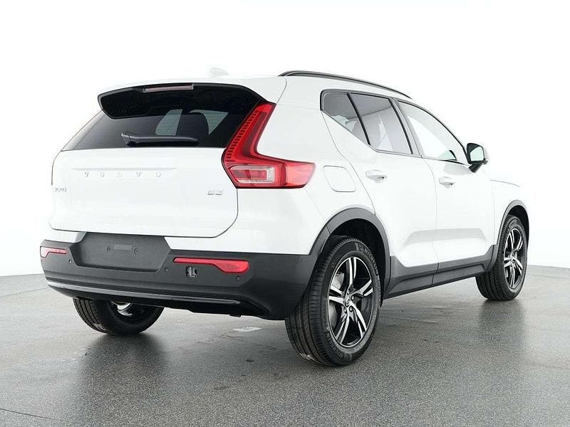Gebraucht Volvo XC40 Plus 163 PS (119 kW) 2025 Weiß SUV