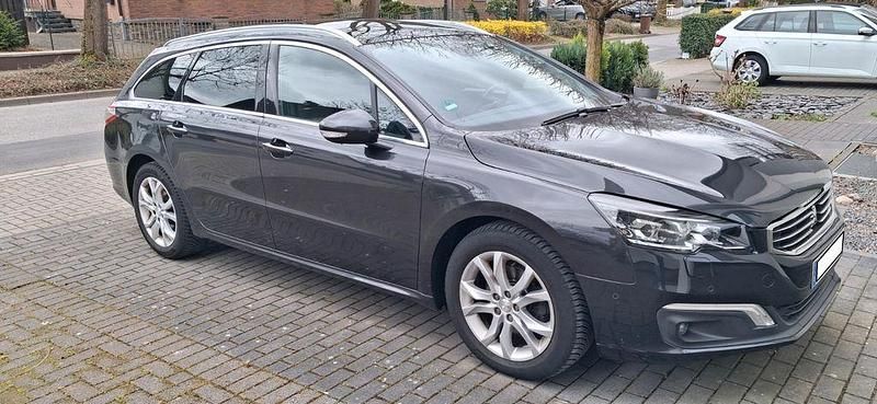 Gebraucht Peugeot 508 Active 150 PS (110 kW) 2015 Kombi