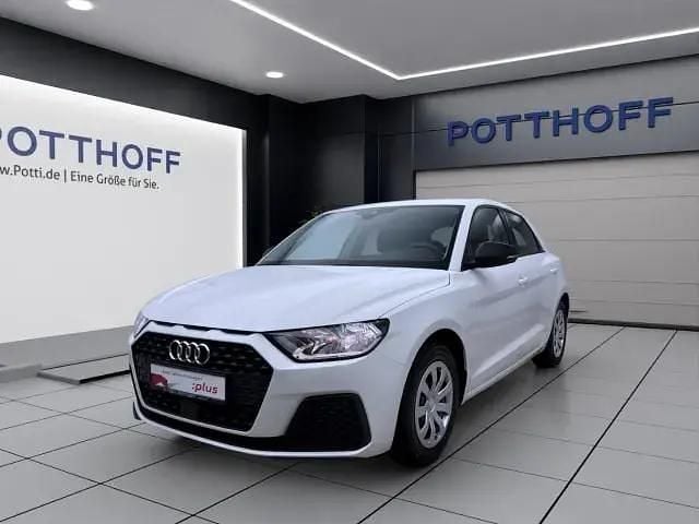 Gebraucht Audi A1 Sportback Design 95 PS (69 kW) 2021 Weiß Kleinwagen