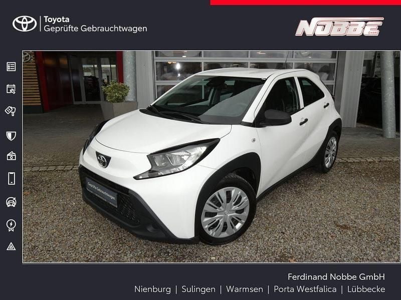 Schneeweiß Gebraucht 2022 Toyota Aygo X SUV | 10.990 € (Superpreis) - Bild 1/4