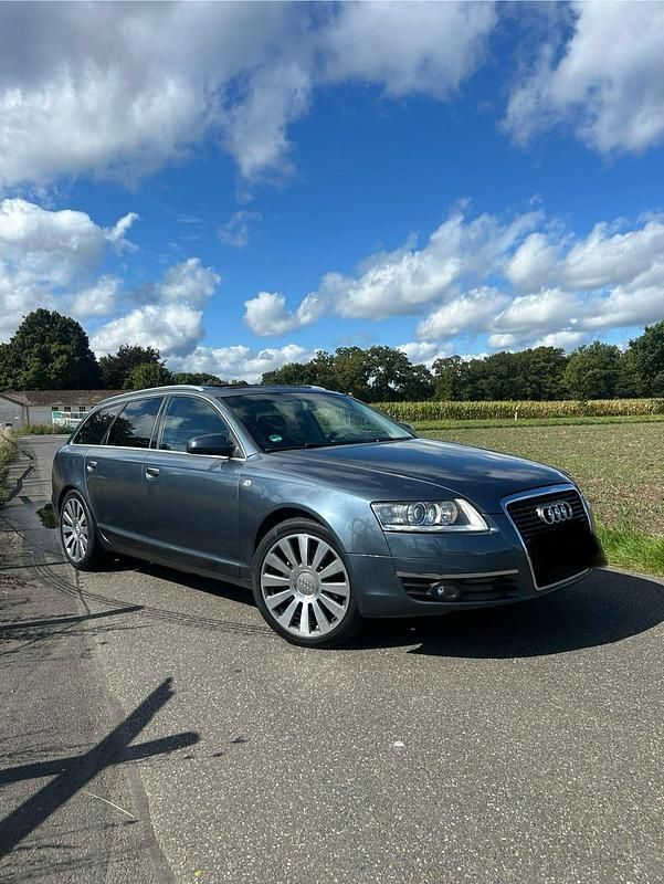 Blau Gebraucht 2006 Audi A6 Comfort Kombi | 4.200 € (Guter Preis) - Bild 1/4