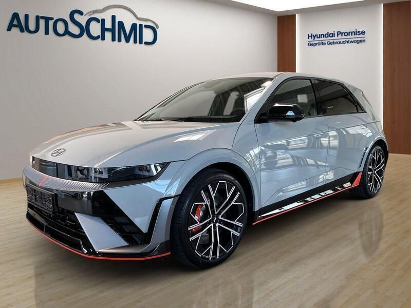 Cyber grey Neu 2024 Hyundai Ioniq 5 SUV | 64.580 € - Bild 1/4