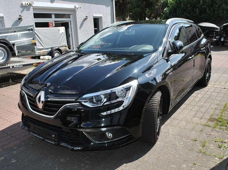 Schwarz Gebraucht 2020 Renault Mégane GrandTour LIMITED Kombi | 12.999 € (Superpreis) - Bild 1/4
