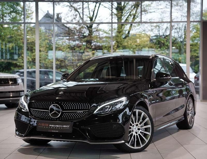 Schwarz unilack Gebraucht 2018 Mercedes C43 AMG AMG Kombi | 24.800 € (Fairer Preis) - Bild 1/3