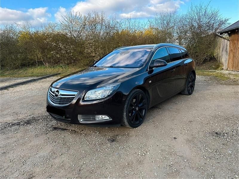 Gebraucht Opel Insignia OPC 195 PS (143 kW) 2012 Braun Kombi