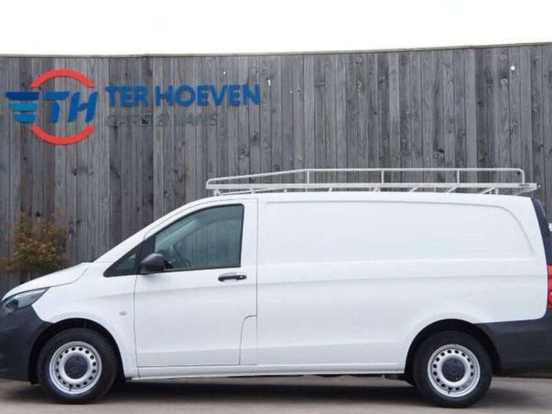 Second-hand Mercedes Vito 114 CP (83 kW) 2017 Alb Van