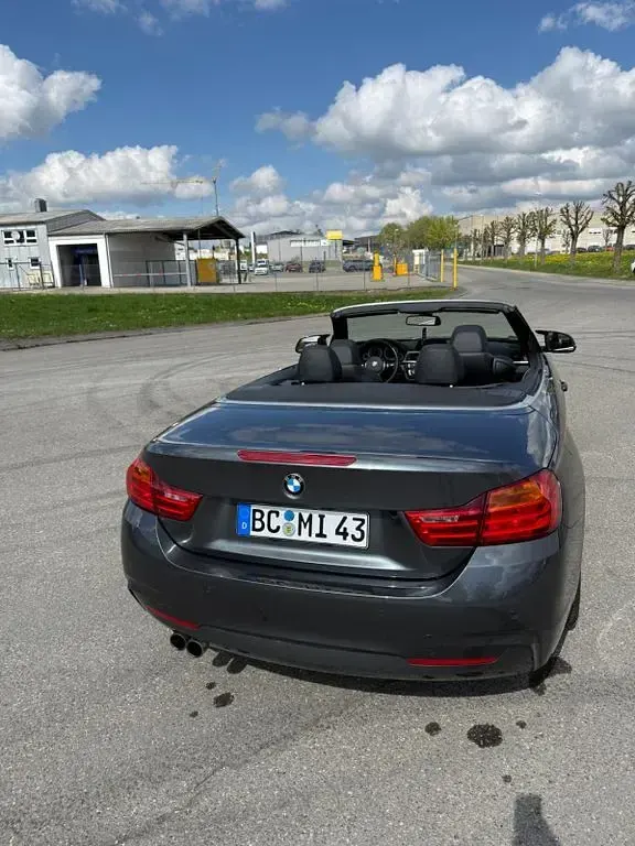 Gebraucht BMW 420 Cabriolet M Sport 184 PS (135 kW) 2016 Grau Cabrio