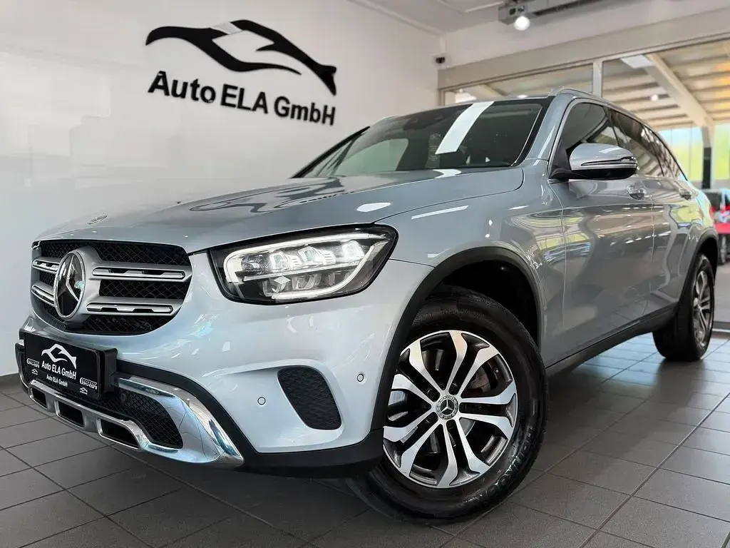 Gebraucht Mercedes GLC220 194 PS (142 kW) 2021 Silber SUV