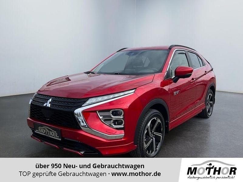 Gebraucht Mitsubishi Eclipse Cross Plus 188 PS (138 kW) 2022 Dynamik rot (d) SUV
