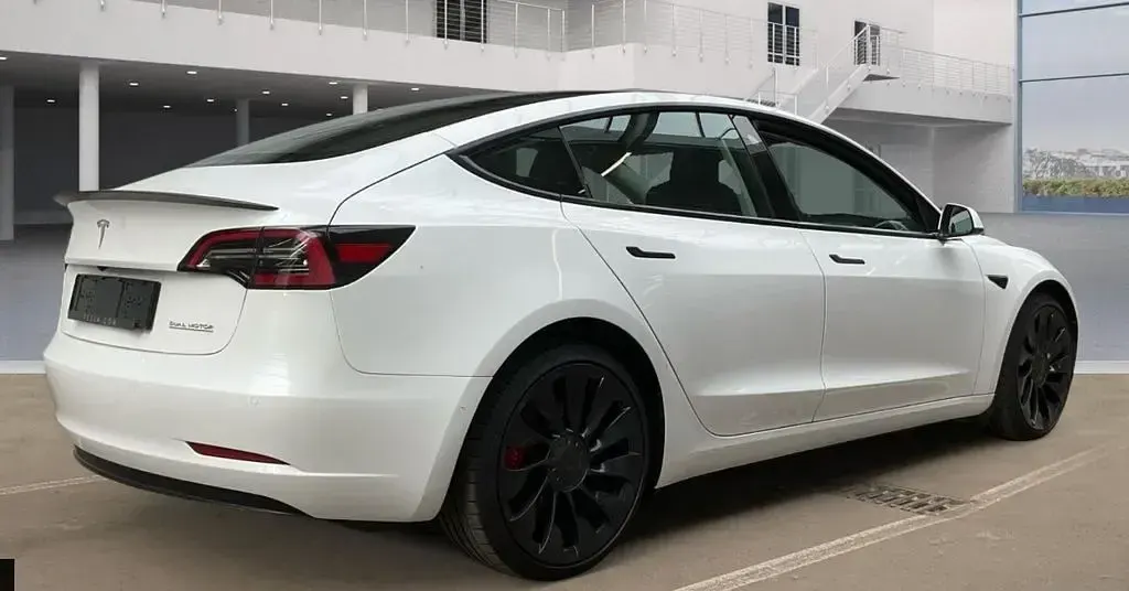 Brugt Tesla Model 3 Performance 377 kW (513 HK) 2022 Hvid Sedan