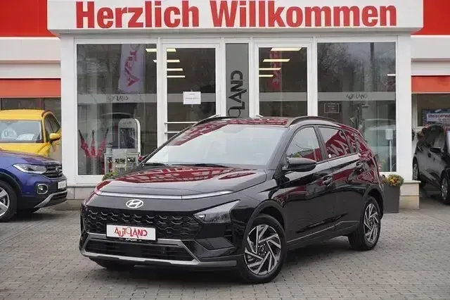 Neu Hyundai Bayon 101 PS (74 kW) 2025 Schwarz SUV