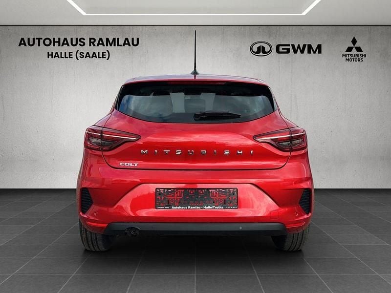 Neu Mitsubishi Colt Basis 67 PS (49 kW) 2025 Rot Limousine
