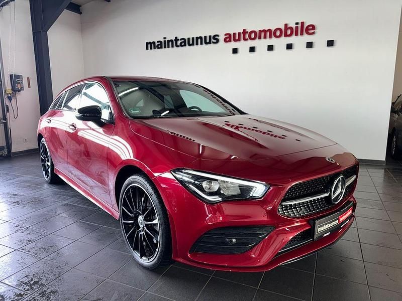 Rot Gebraucht 2021 Mercedes CLA250e AMG line Plus Limousine | 28.900 € (Guter Preis) - Bild 1/4