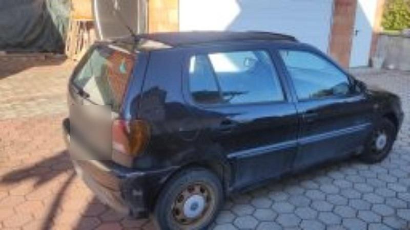 Second-hand VW Polo Conceptline 75 CP (55 kW) 1999 Negru Hatchback