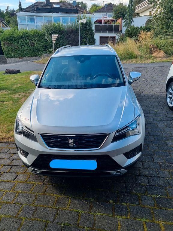 Silber Gebraucht 2016 Seat Ateca Style SUV | 15.500 € (Fairer Preis) - Bild 1/4