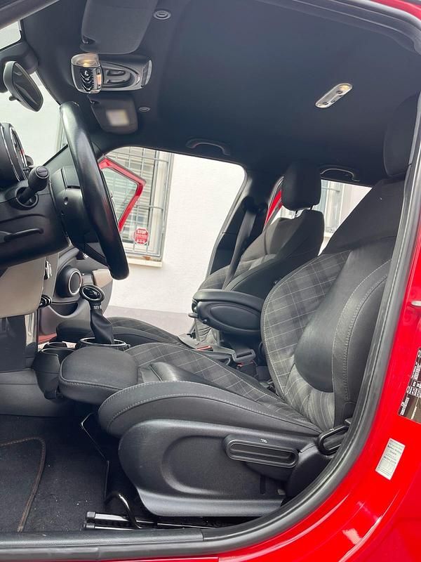 Gebraucht Mini Cooper 116 PS (85 kW) 2016 Rot Kleinwagen