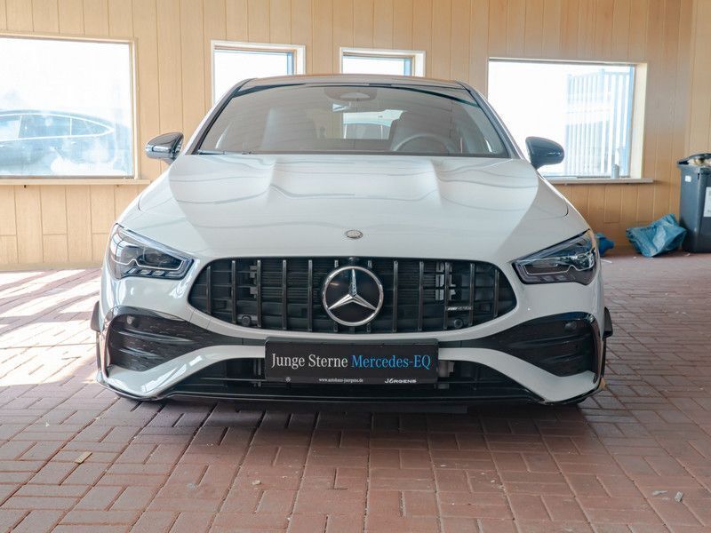 Gebraucht Mercedes CLA35 AMG AMG 306 PS (225 kW) 2023 Weiss digitalweiss Coupé