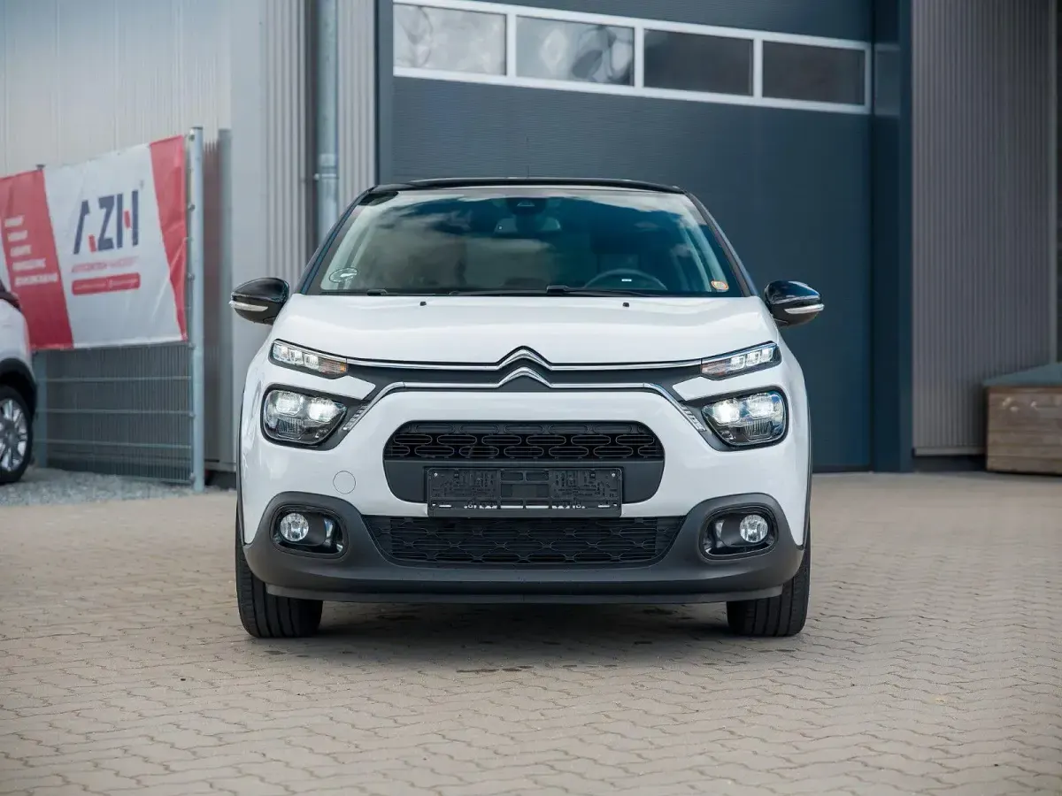 Gebraucht Citroën C3 Shine 82 PS (60 kW) 2021 Weiß Kleinwagen