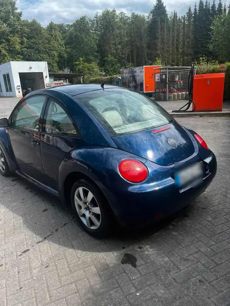 Gebraucht VW Beetle 101 PS (74 kW) 2002 Blau Kleinwagen