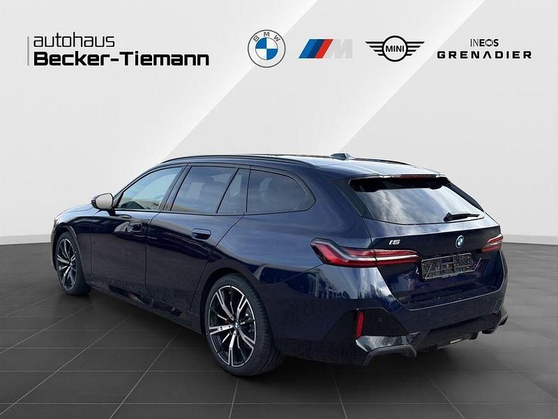 Neu BMW i5 Exclusive 250 kW (340 PS) 2026 Blau Limousine