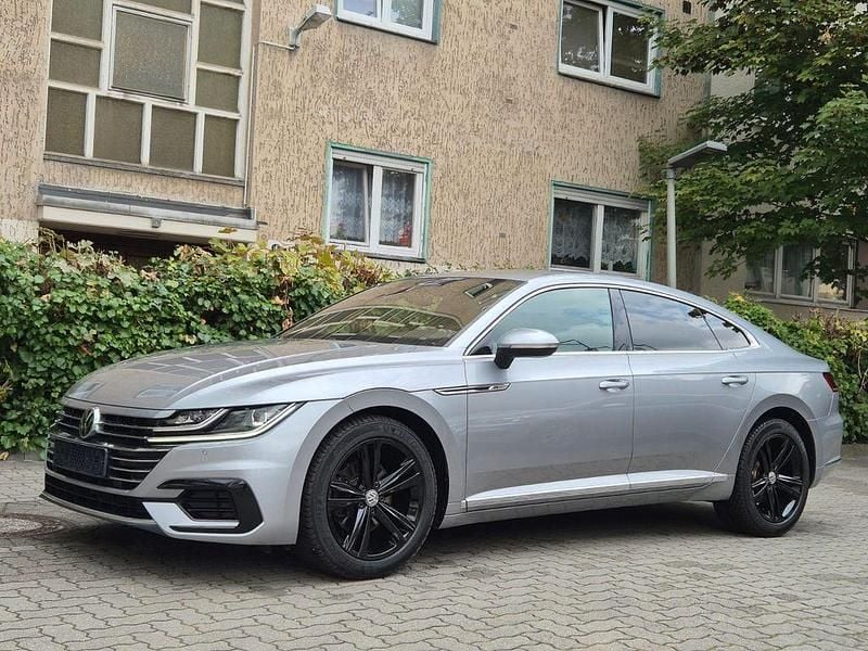 Grau Gebraucht 2020 VW Arteon R-line Limousine | 23.800 € (Fairer Preis) - Bild 1/4