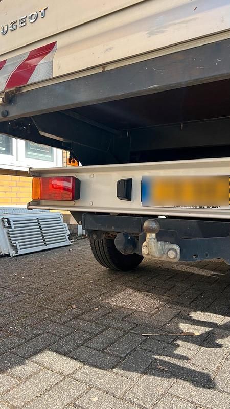 Gebraucht Peugeot Boxer 120 PS (88 kW) 2009 Weiß Van