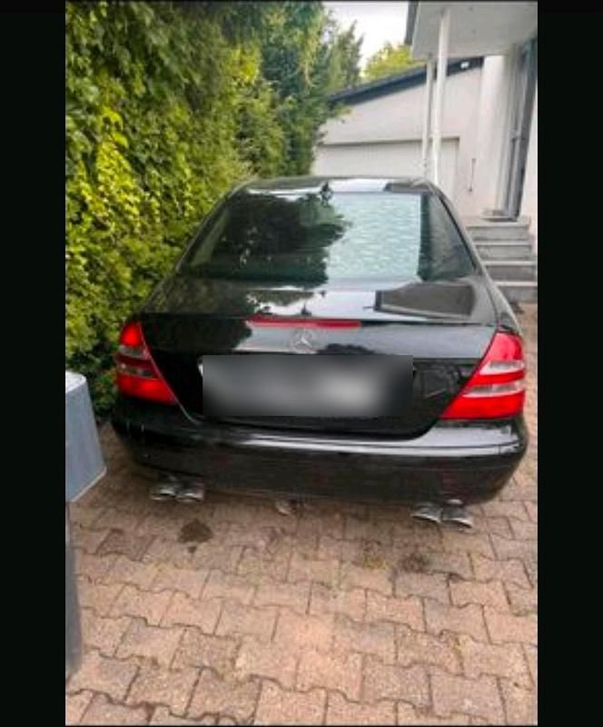 Gebraucht Mercedes E200 163 PS (119 kW) 2005 Schwarz Limousine