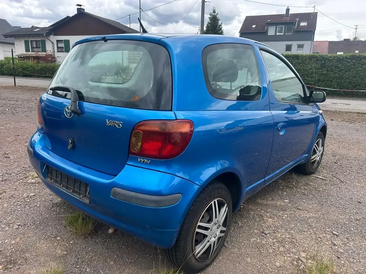 Gebraucht Toyota Yaris 64 PS (47 kW) 2003 Blau Kleinwagen