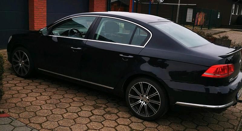 Gebraucht VW Passat Comfortline 140 PS (102 kW) 2012 Schwarz Limousine