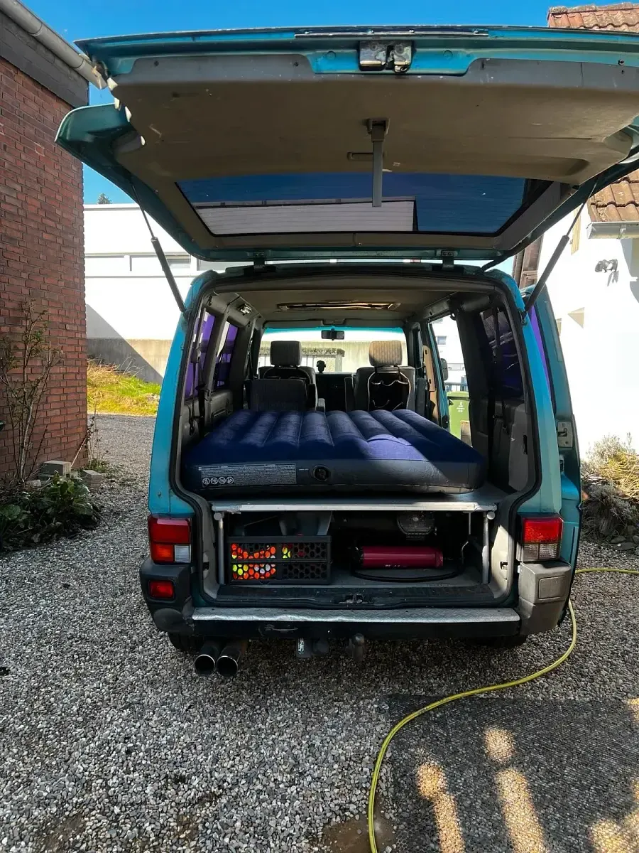 Gebraucht VW T4 104 PS (76 kW) 1994 Andere farben Van